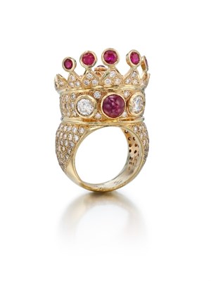 Tupac Shakur's Crown Ring Soars to $1 Million at Sotheby's 