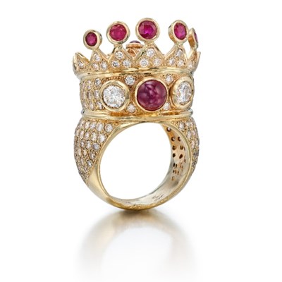 Tupac Shakur's Crown Ring Soars to $1 Million at Sotheby's 