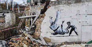 Belgian Author and Art Expert Chronicles Banksy Graffiti in Ukraine