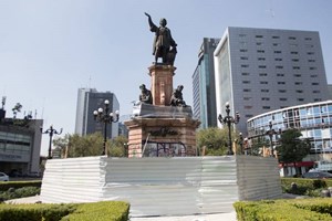 A Statue of Christopher Columbus in Mexico City Will be Replaced by One of an Indigenous Woman
