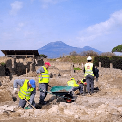 Pompeii: New Excavations Begin in the Central Area of the Site