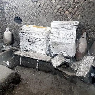 Bedroom Used by Slaves Unearthed at Pompeii