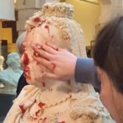 Queen Victoria Bust at Kelvingrove Museum, Scotland, undamaged After Protest